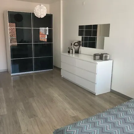 Loft-entre A E O Campo Сasa de vacaciones Nazaré