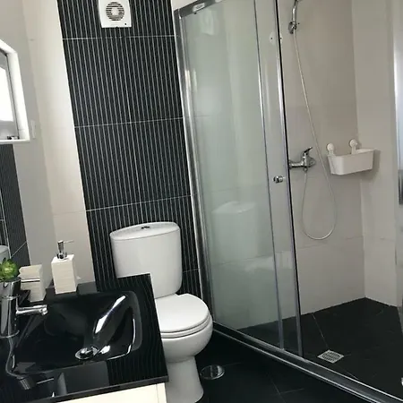 Loft-entre A E O Campo Vakantiehuis Nazaré