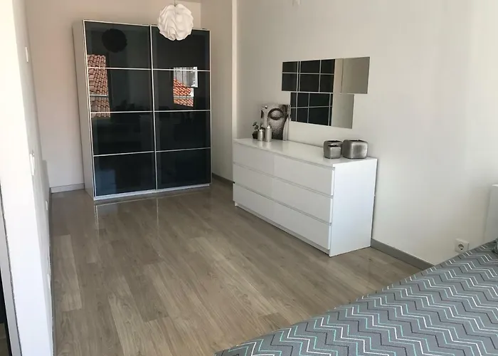 Loft-entre A E O Campo Tatil Evi Nazaré