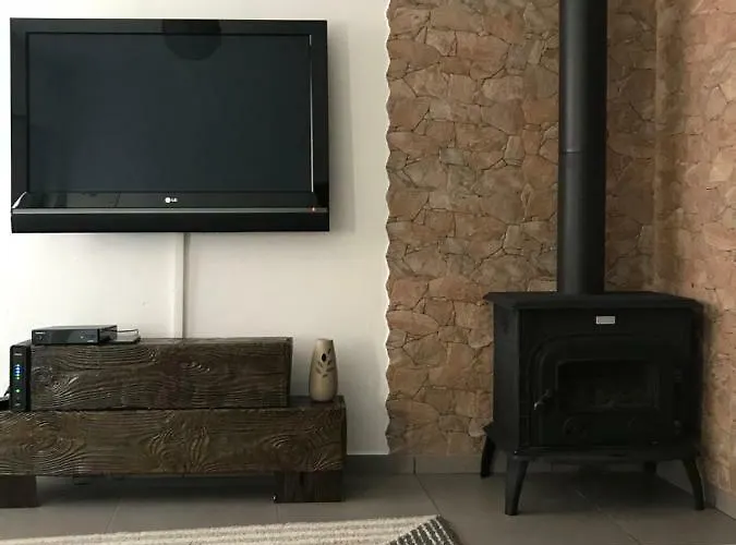 Loft-entre A E O Campo Tatil Evi Nazaré